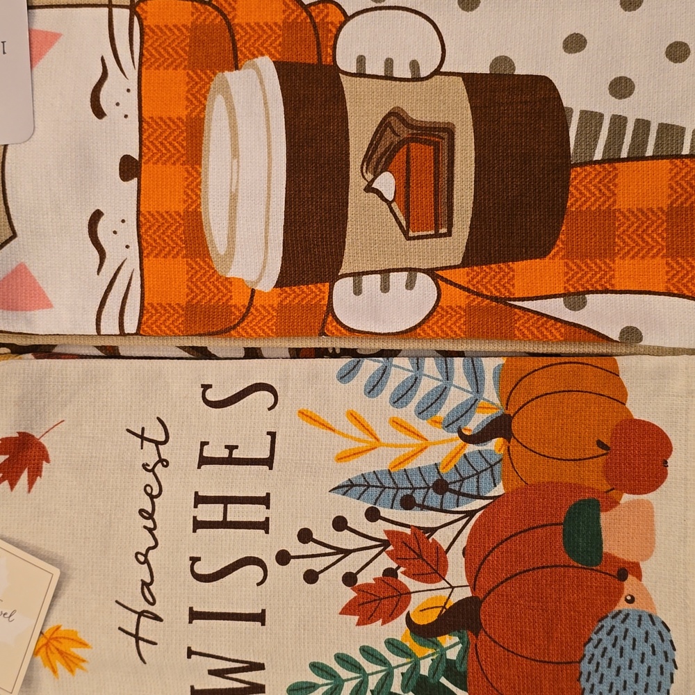 BUNDLE OF 4 FALL KITCHEN  HAND TOWELS